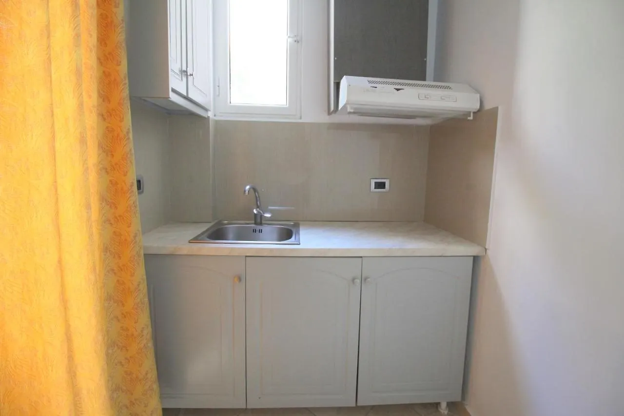 סרנדה Andy Apartments