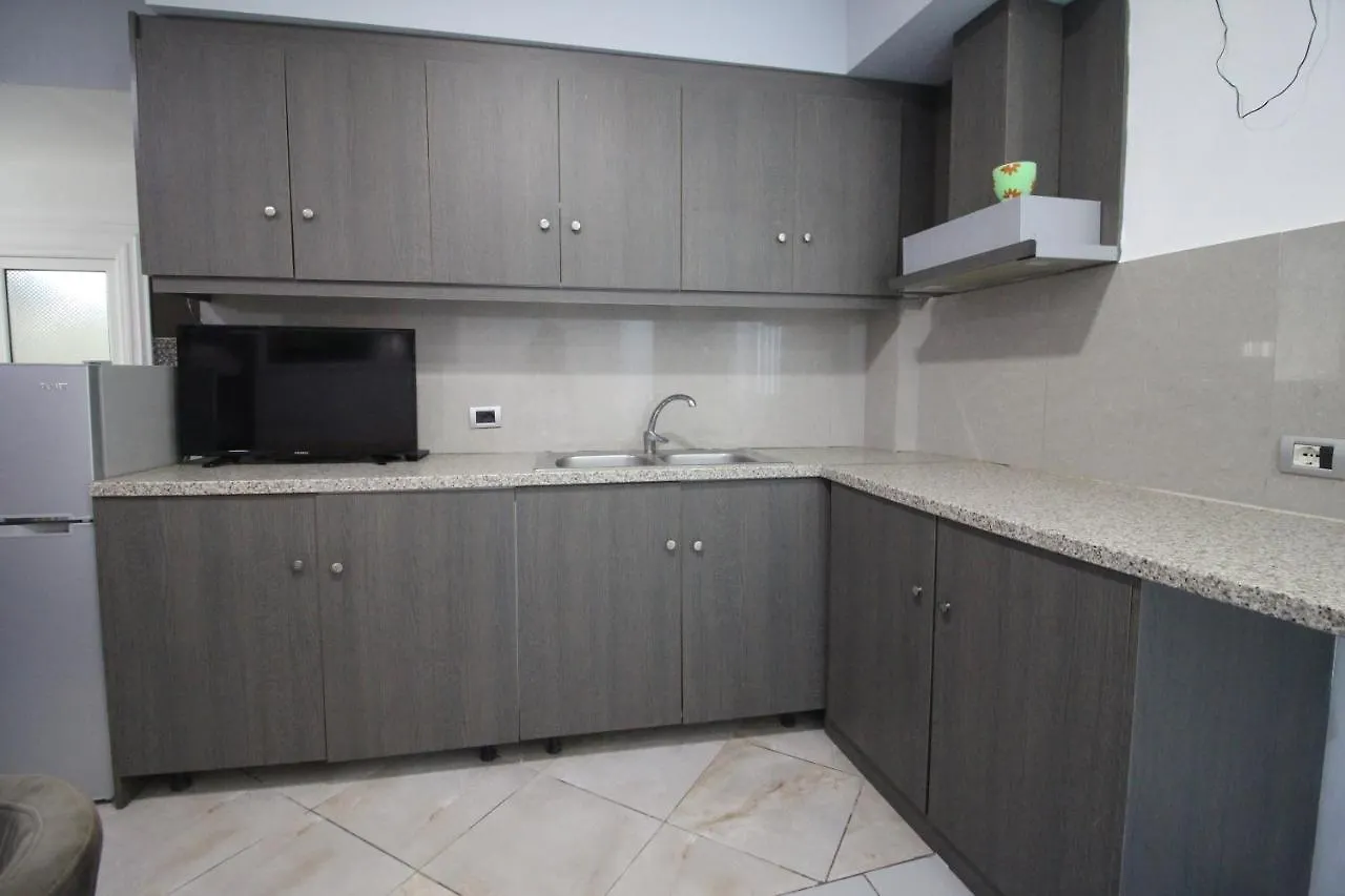 סרנדה Andy Apartments אלבניה