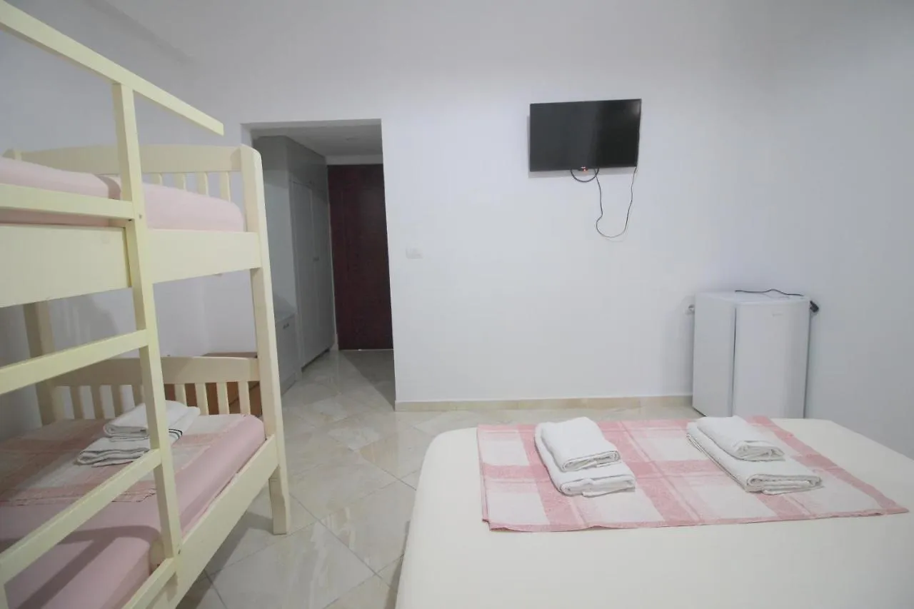 Andy Apartments Sarandë